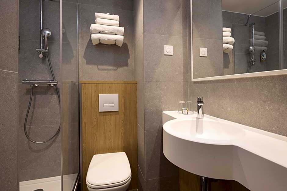 Hotel Paris Louis Blanc