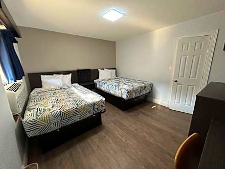 Quadruple Room - Disability Access - Roll in Shower