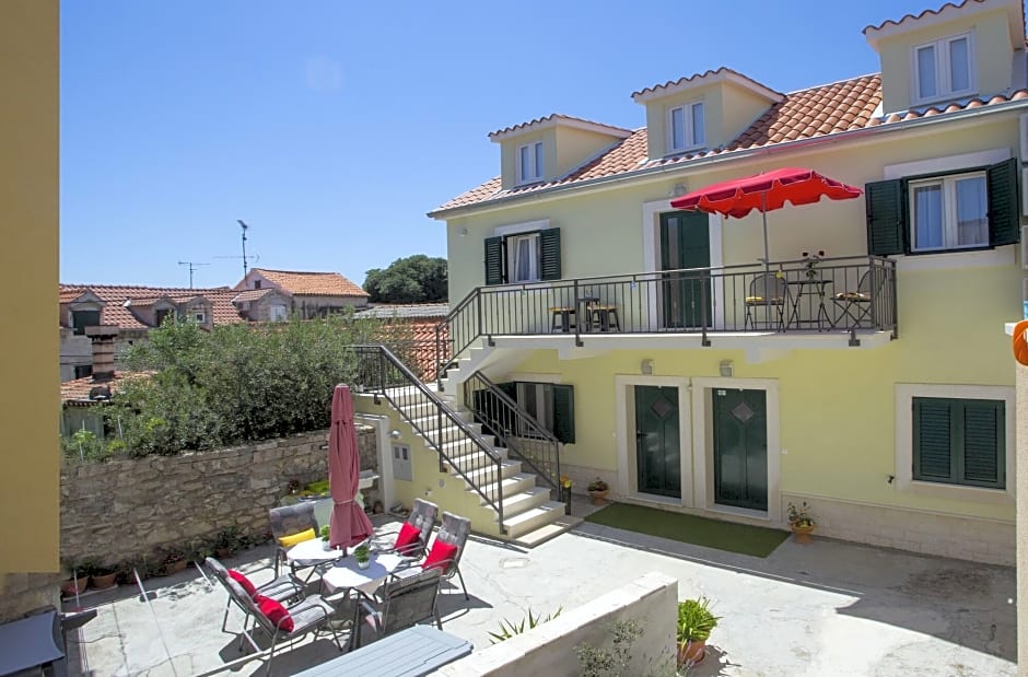 Central Old Town Rooms