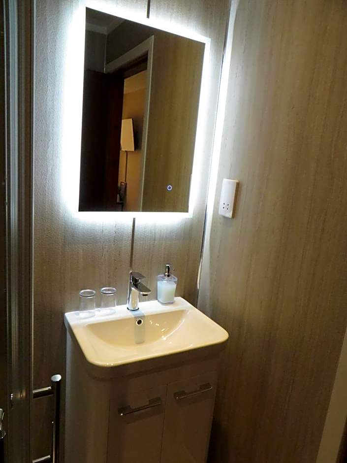 Eriskay B&B and Aviemore Glamping