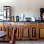 Rodeway Inn & Suites