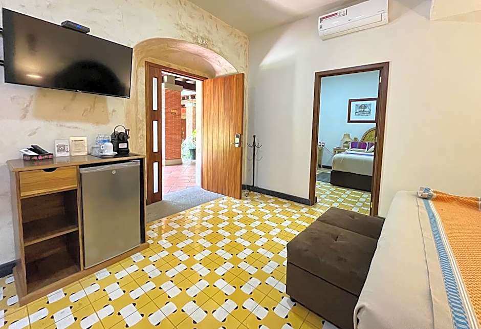 Hotel Siglo XVII Art Gallery