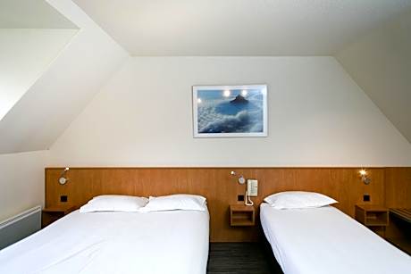 Quadruple Room with Bath
