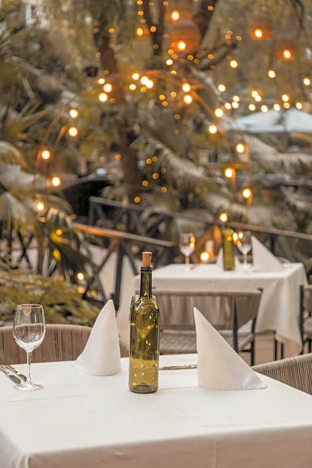 Beside Still Waters Boutique Hotel