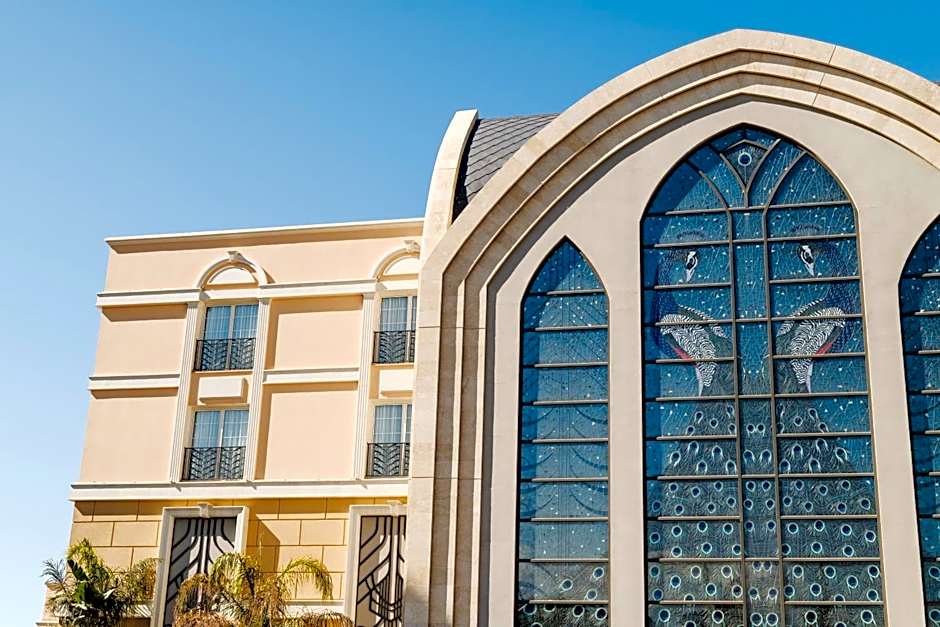 The Arkin Colony Hotel