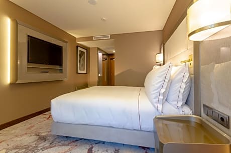 Special Offer - Superior Double Room with Avenue View