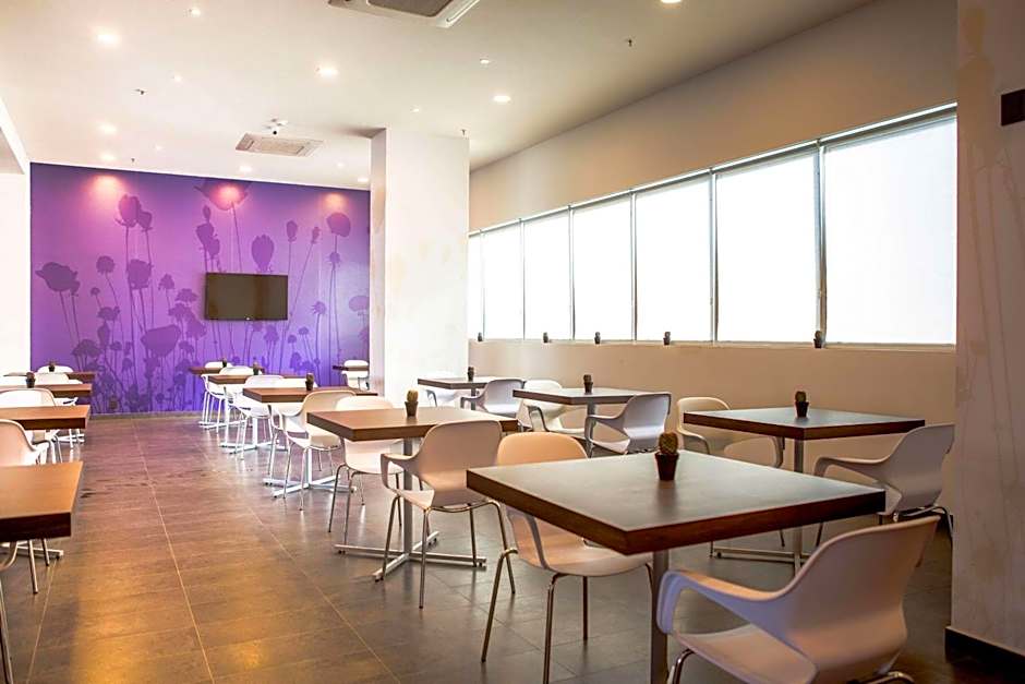 Sleep Inn Guadalajara Galerias