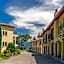 Columbia Cliff Villas