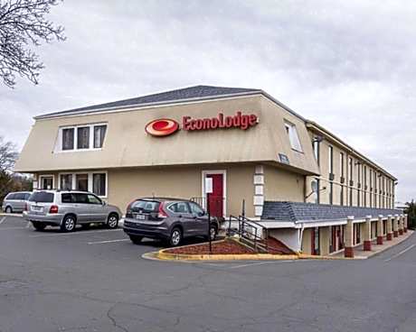 Econo Lodge Near Quantico Marine Base