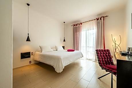 Deluxe Room with Pool View