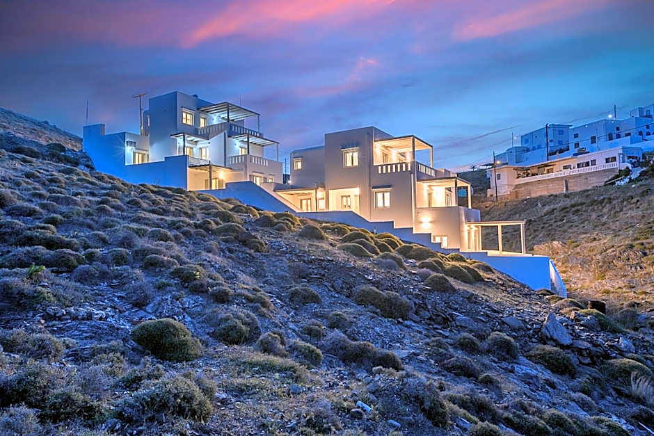 Remezzo Bayfront Suites