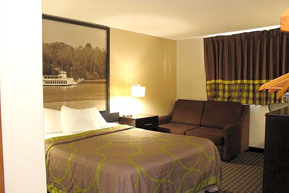 Super 8 by Wyndham Clear Lake