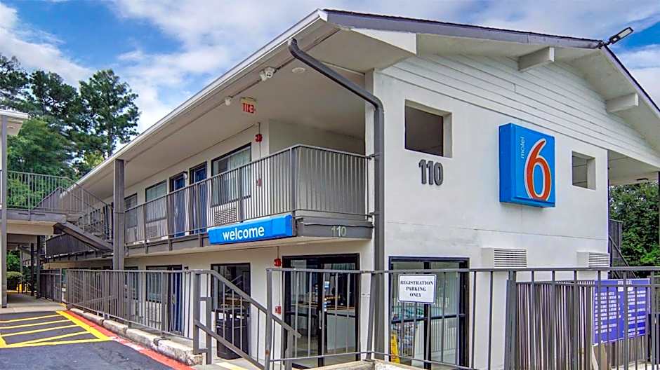 Motel 6-Longview, TX