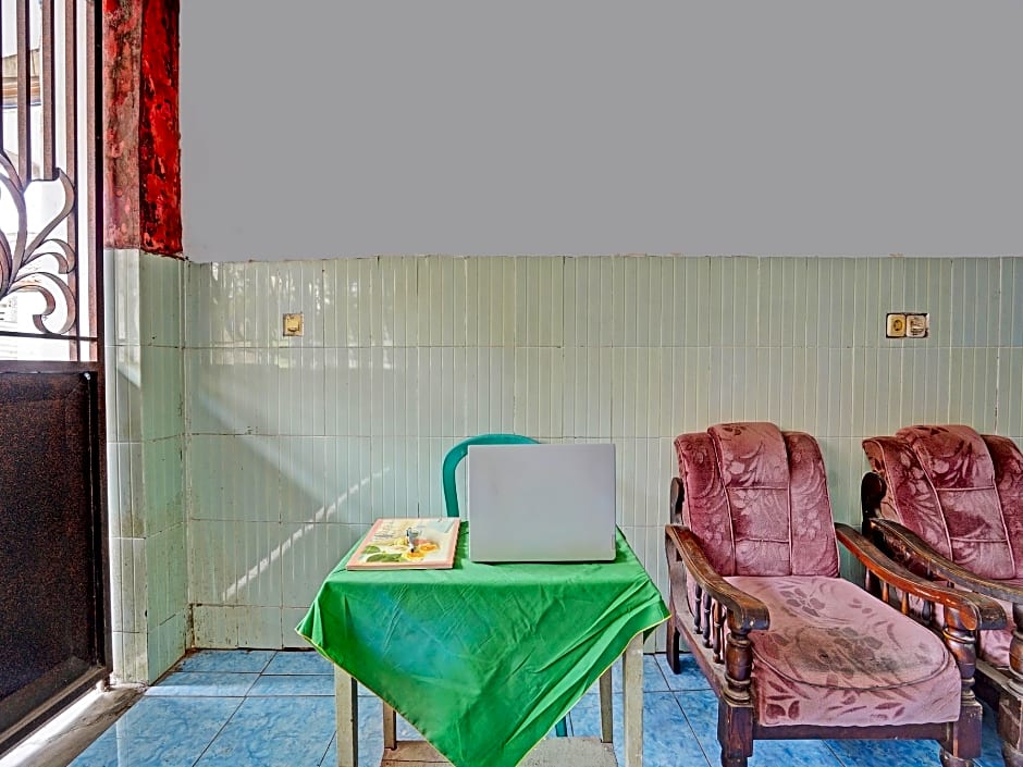Hotel O Sidomulyo Kost Syariah