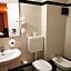 New Alexander Hotel