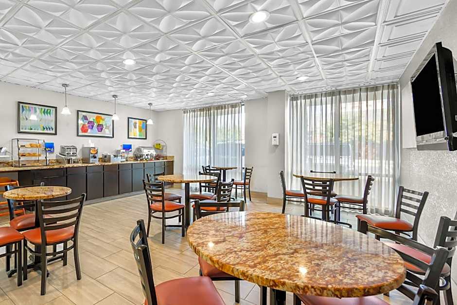 Best Western Knoxville Suites