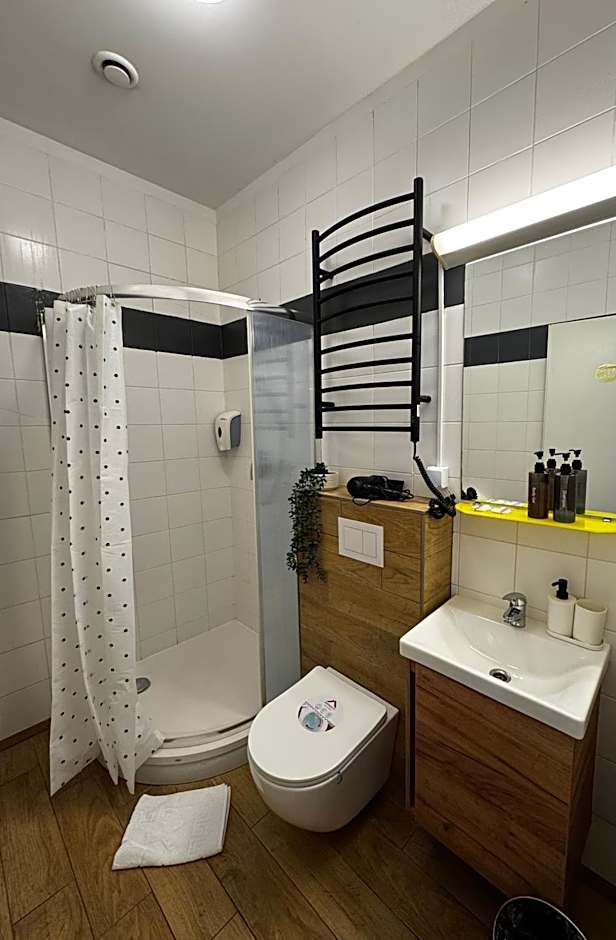 Apple Economy Hotel