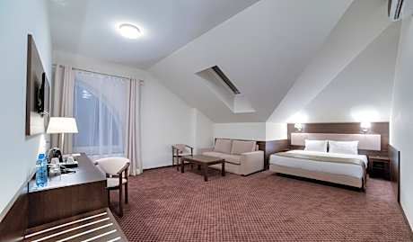 Lux Double Room with Shower