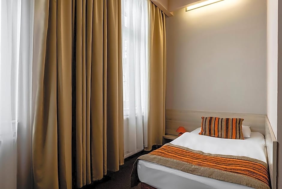 Star City Hotel