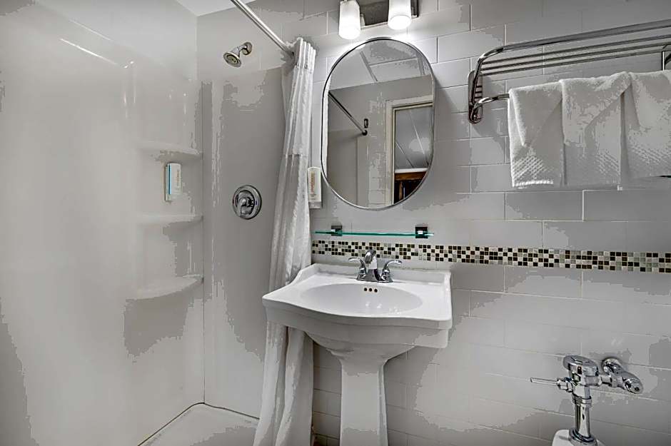 Econo Lodge Hicksville - Long Island