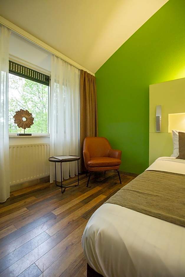 50|50 Hotel Belmont