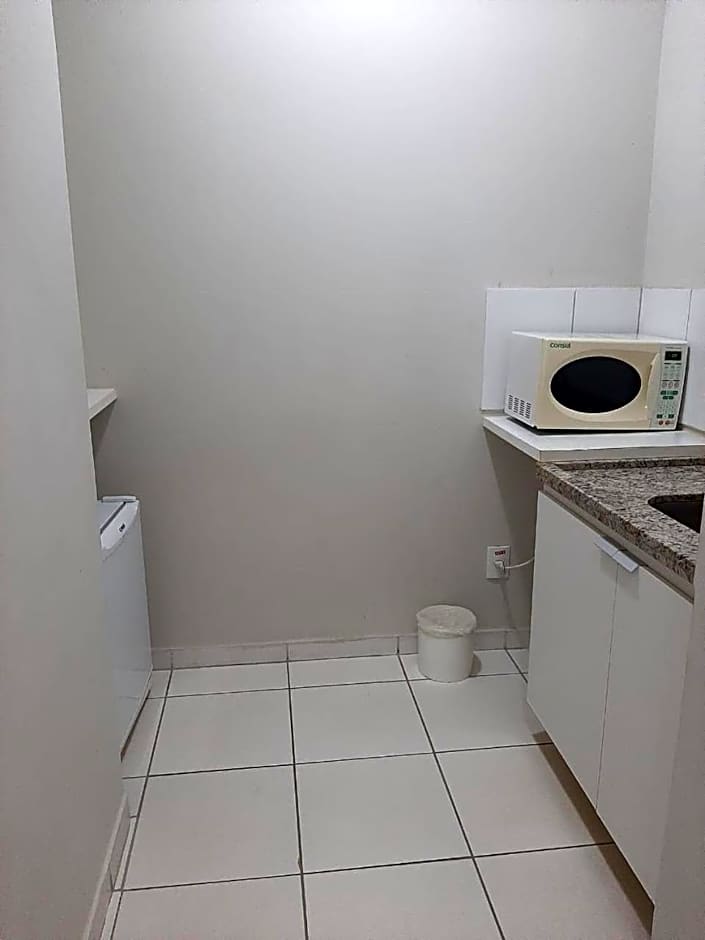 Golden dolphin Express 5pessoas mais 1 criança até 5 anos com toalhas e roupas de cama,lençóis, travesseiros e fronhas e 3 parques aquáticos termais limpeza impostos e taxas já incluso