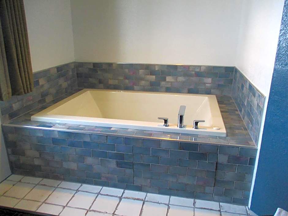 AmericInn by Wyndham Hayward