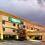 La Quinta Inn & Suites by Wyndham Baton Rouge Siegen Lane