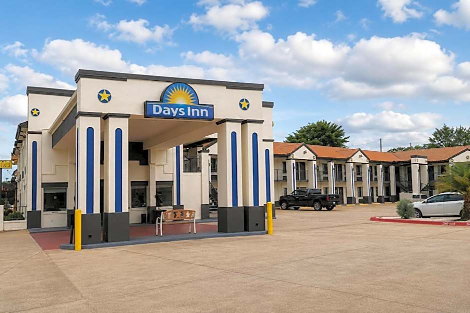 Days Inn by Wyndham Orange