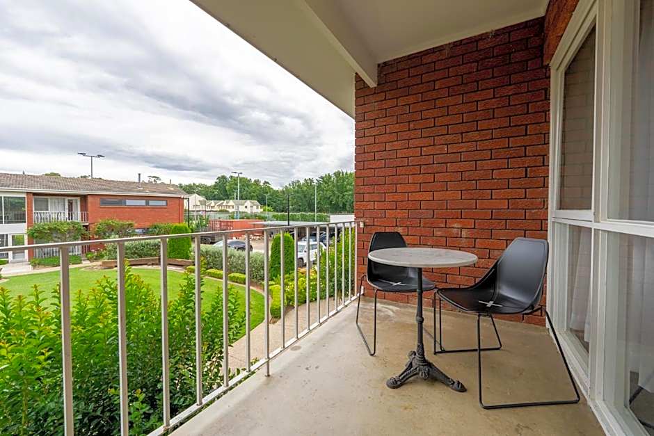 Forrest Hotel & Apartments