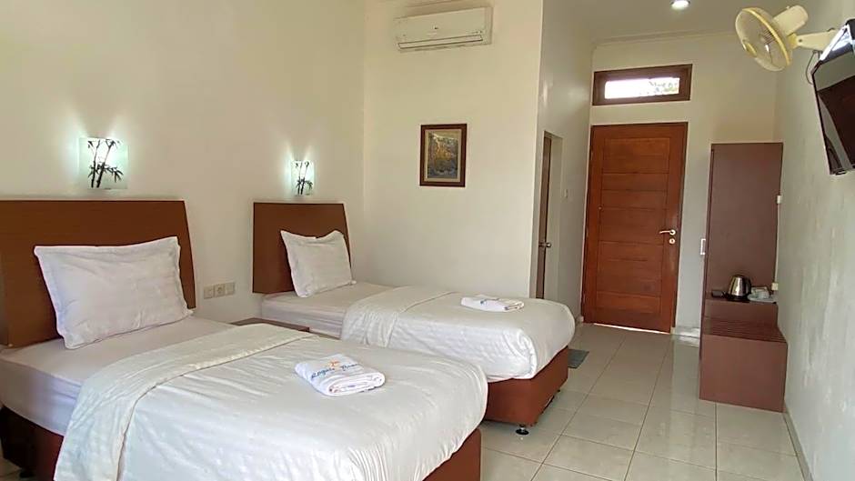 Rogate Beach Hotel