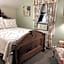 Alpine Haus Bed & Breakfast Inn