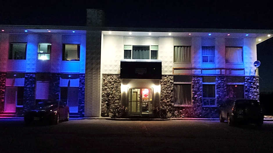 Nipigon Travelers Motel