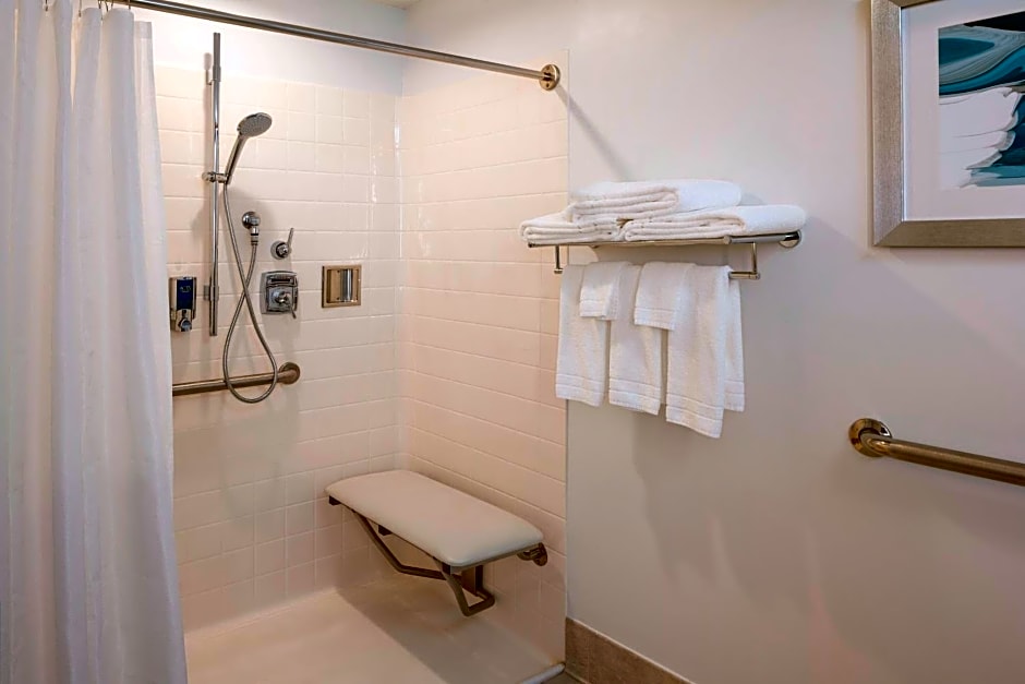 Four Points by Sheraton Norwood Conference Center