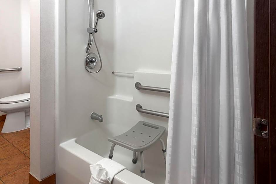 Days Inn & Suites by Wyndham Spokane Airport Airway Heights