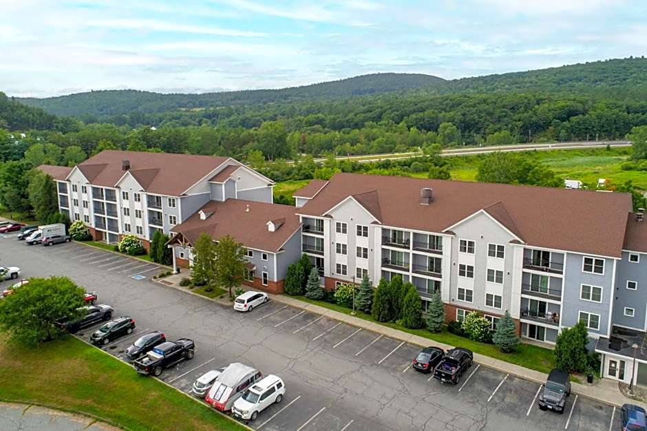 White River Inn & Suites