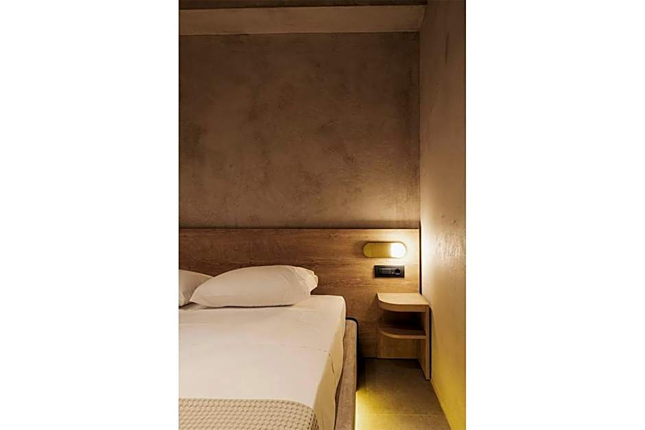 Medusa Luxury Suites