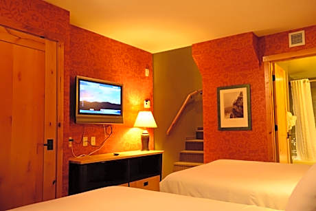 One-Bedroom Suite with Two Doubles