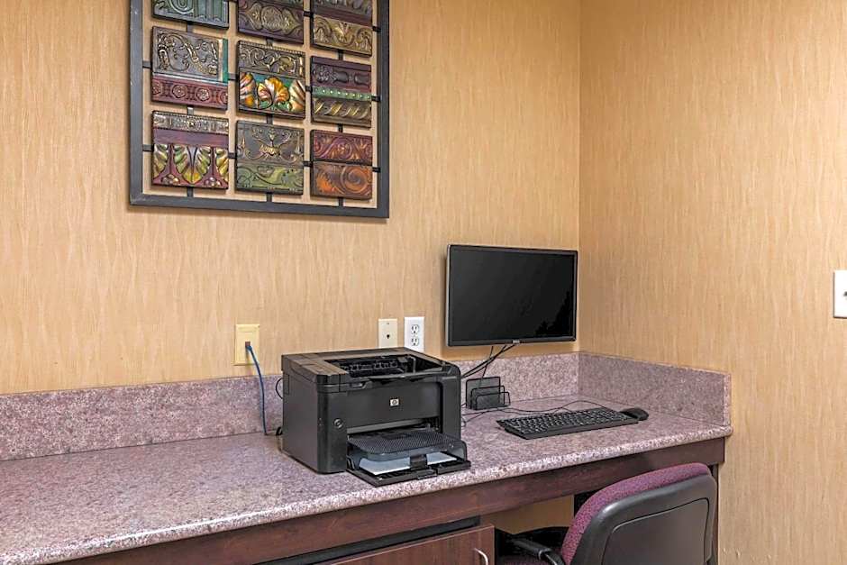 Comfort Suites Dfw Airport