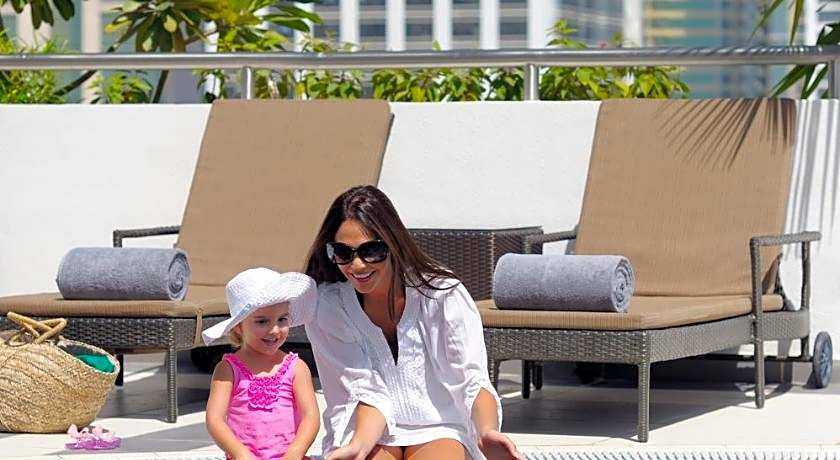 Movenpick Hotel Jumeirah Lakes Towers