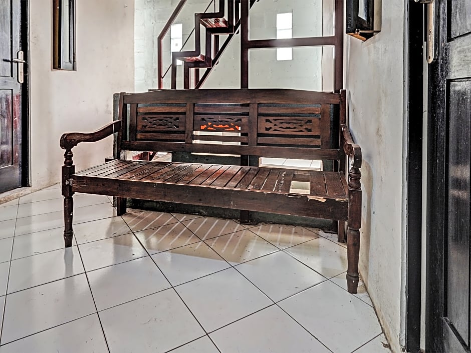 Spot On 91589 Bunda Homestay Syariah