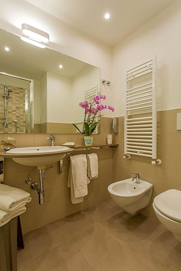 Hotel Adelphi
