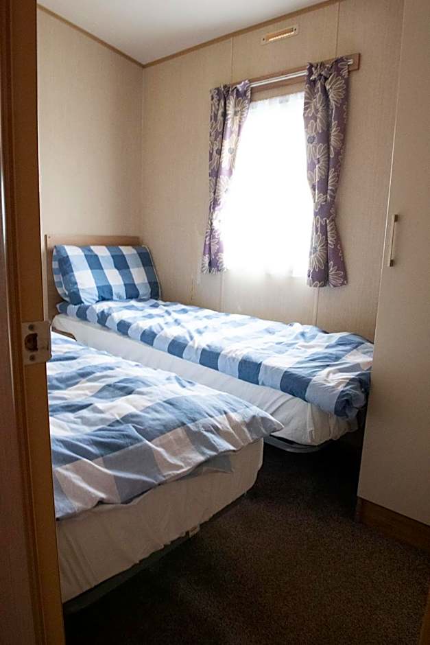 2 Bed Caravan For Hire at Golden Sands in Rhyl