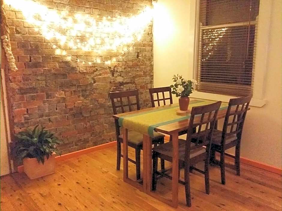 The Bank Guesthouse Glen Innes