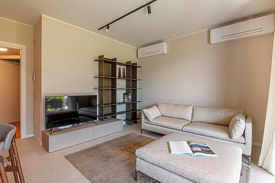 Lago Dorato Luxury Apartments - Lake Como View