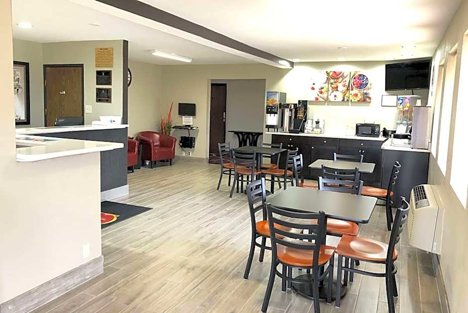 Super 8 by Wyndham Natchitoches