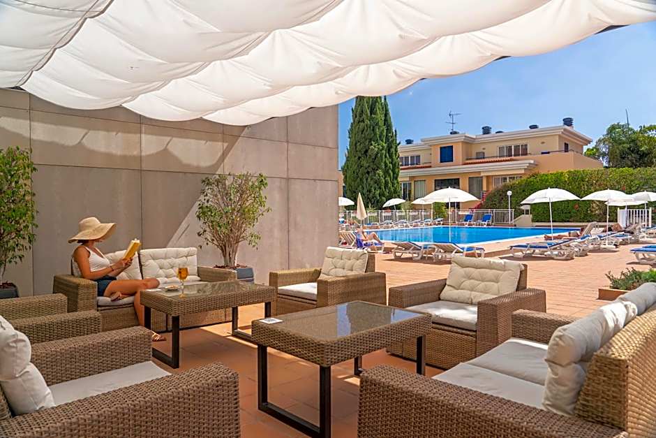 Dorisol Buganvilia Studio Hotel