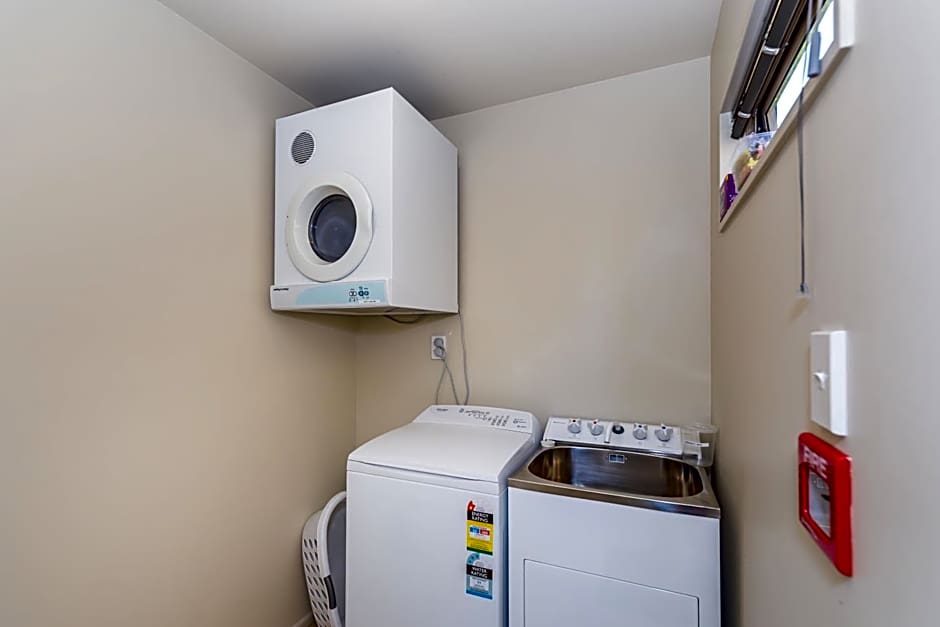 Roma On Riccarton Motel