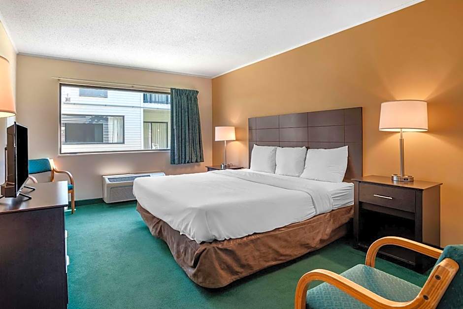 Rodeway Inn & Suites - Rehoboth Beach