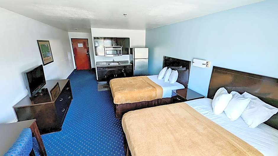 FairBridge Inn & Suites Canadian